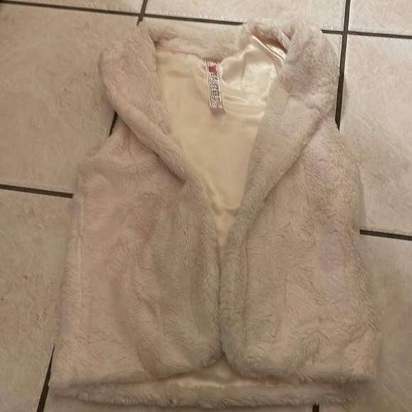 🩷Very soft vest and not bulky(has thin belt loops, too, for a little tie or belt - Picture 2 of 4